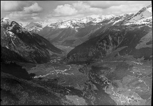 ETH-BIB-Valle Leventina, Blick Nordwesten Pizzo Centrale-LBS H1-016352