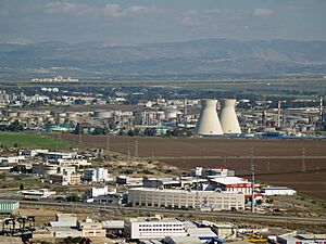 Haifa Refinery by David Shankbone