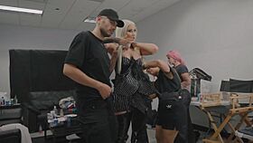 Iggy Azalea Money Come BTS video 02