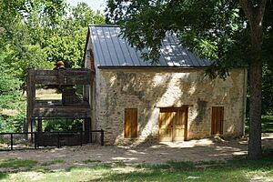 Landmark Inn State Historic Site July 2017 3 (mill)