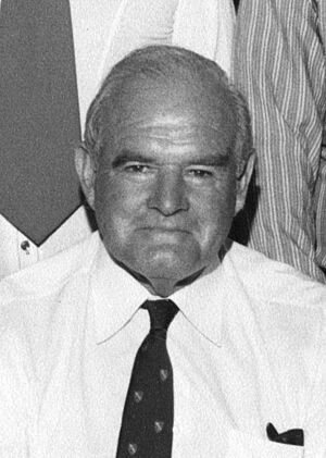 Les MacFarlane