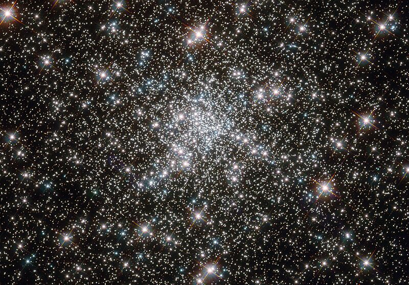 NGC 6752 HST