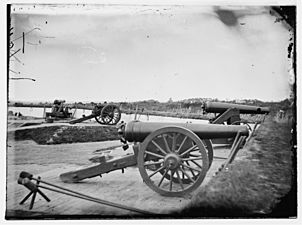 Washington, District of Columbia. James rifles in Fort Totten LOC cwpb.01365