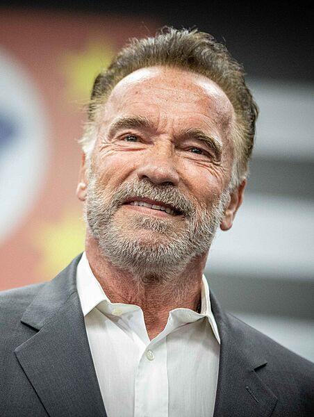 Arnold Schwarzenegger 2019 (cropped)