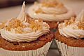 Carrotcake cupcakes with candied ginger icing