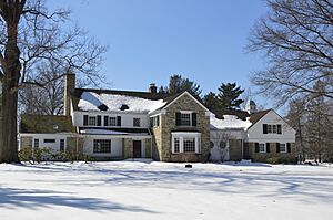 Community Drive house in Beachwood
