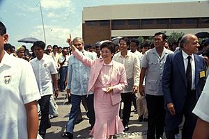 Corazon Aquino at IRRI 1986