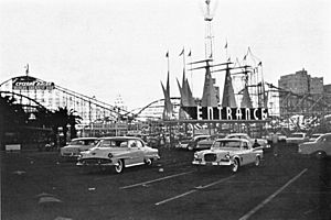Entrance of The Pike amusement park in Long Beach 1960