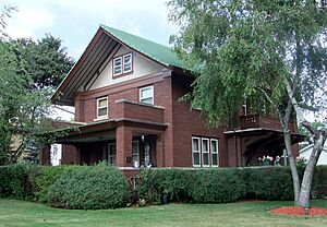Henry L and Sarah Dahle House