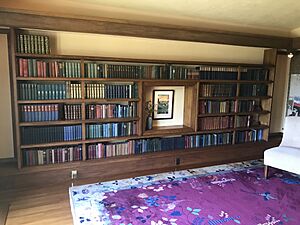 Hollyhock House rainbow library