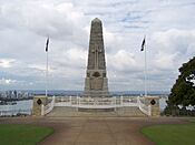 Kings Park war memorial cenotaph - panoramio