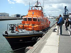 Lifeboat.bows.17-31.arp
