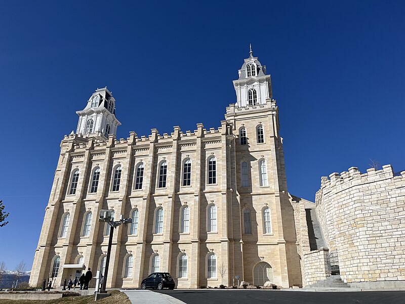 Manti Temple East Wall Distance