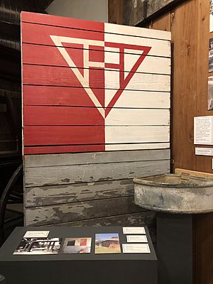 Mendocino County Museum - August 2018 - Stierch 01