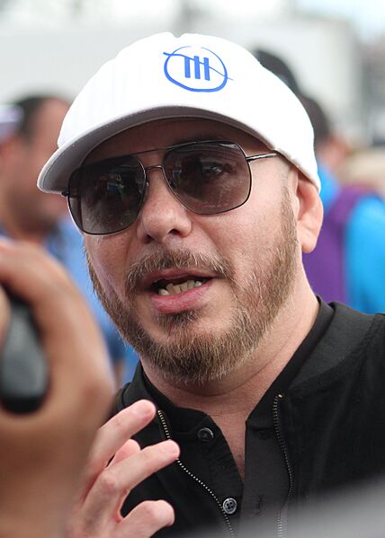 Pitbull (52703405994) (cropped)