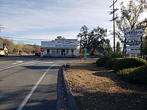 Santa Ysabel Store