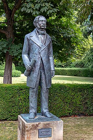 Sir William Grove statue