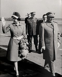 Stevan Kragujevic, Elizabeth II i Josip Broz Tito,1972, u Beogradu