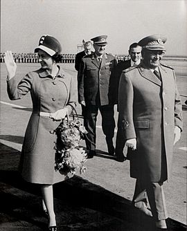 Stevan Kragujevic, Elizabeth II i Josip Broz Tito,1972, u Beogradu