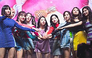 Twice in a showcase on April 9, 2018 (2)