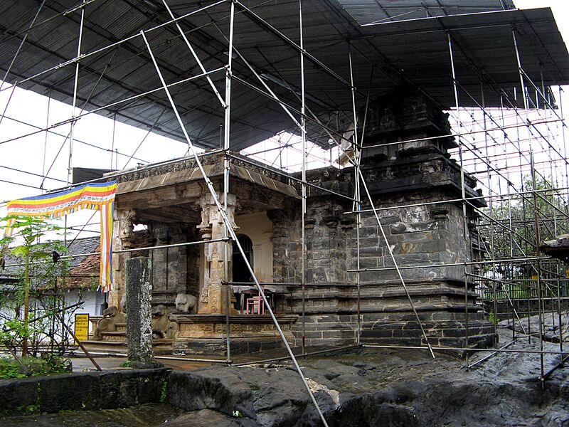Gadaladeniya Temple 0525