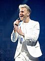 Gary Barlow performing in Glasgow, 2017 (2)