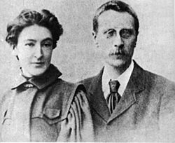 H H Richardson and husband J G Robertson 1896