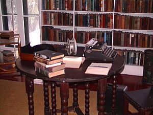 Hemingway's writing desk in Key West