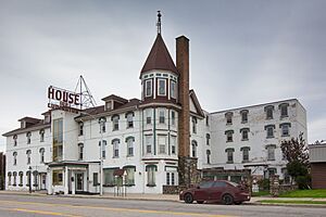 Ludington Hotel