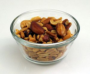 Mixed nuts small white2