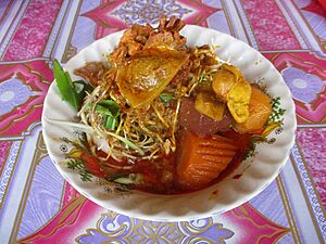 Num Banh Chok Somlar Kari