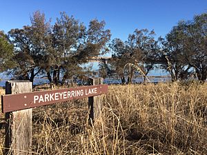 Parkeyerring Lake sign
