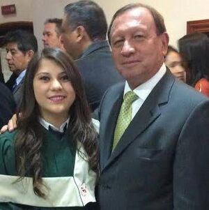 Provincial Perfect Pareja with daughter