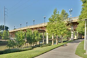 Sabine Street Bridge (HDR)
