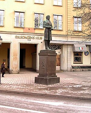 Statue Lars Johan Hierta Riddarhustorget March 2007