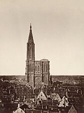 Strasbourg, vue générale avec la cathédrale de face