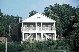 Thebes Courthouse