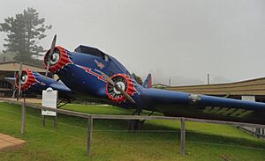 VH-UHH Stinson replica