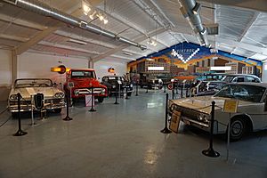 Vintage Grill & Car Museum May 2017 19