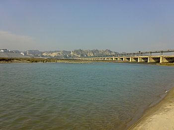 2 River Satluj Sutlej Ropar Dam and Bridge in Rupnagar Punjab India.jpg