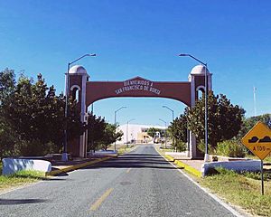Arco de entrada en San Francisco de Borja