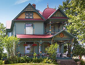 Benedict Doll House