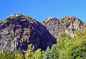 Breakneck Ridge quarries from 9D