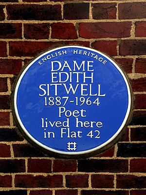 DAME EDITH SITWELL 1887-1964 Poet lived here in Flat 42