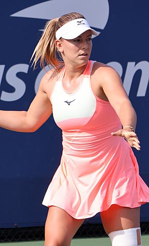 Dalma Gálfi (2023 US Open) 01 (cropped).jpg