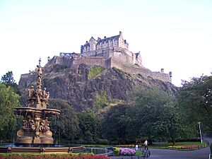 Edinburgh Castle From Princes Street Garden 001
