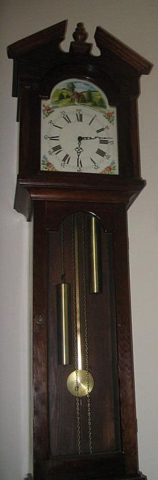 Grandfather clock q