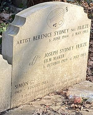 Grave of Berenice Frieze in Highgate Cemetery