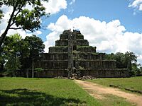 Koh Ker temple(2007).jpg