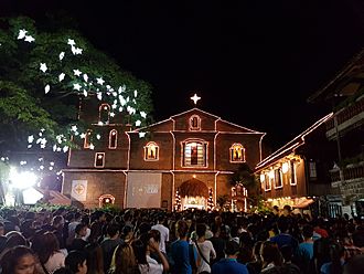 Las Pinas Church during Simbang Gabi.jpg